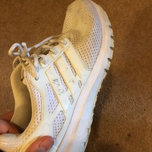 Adidas cloudfoams size 8